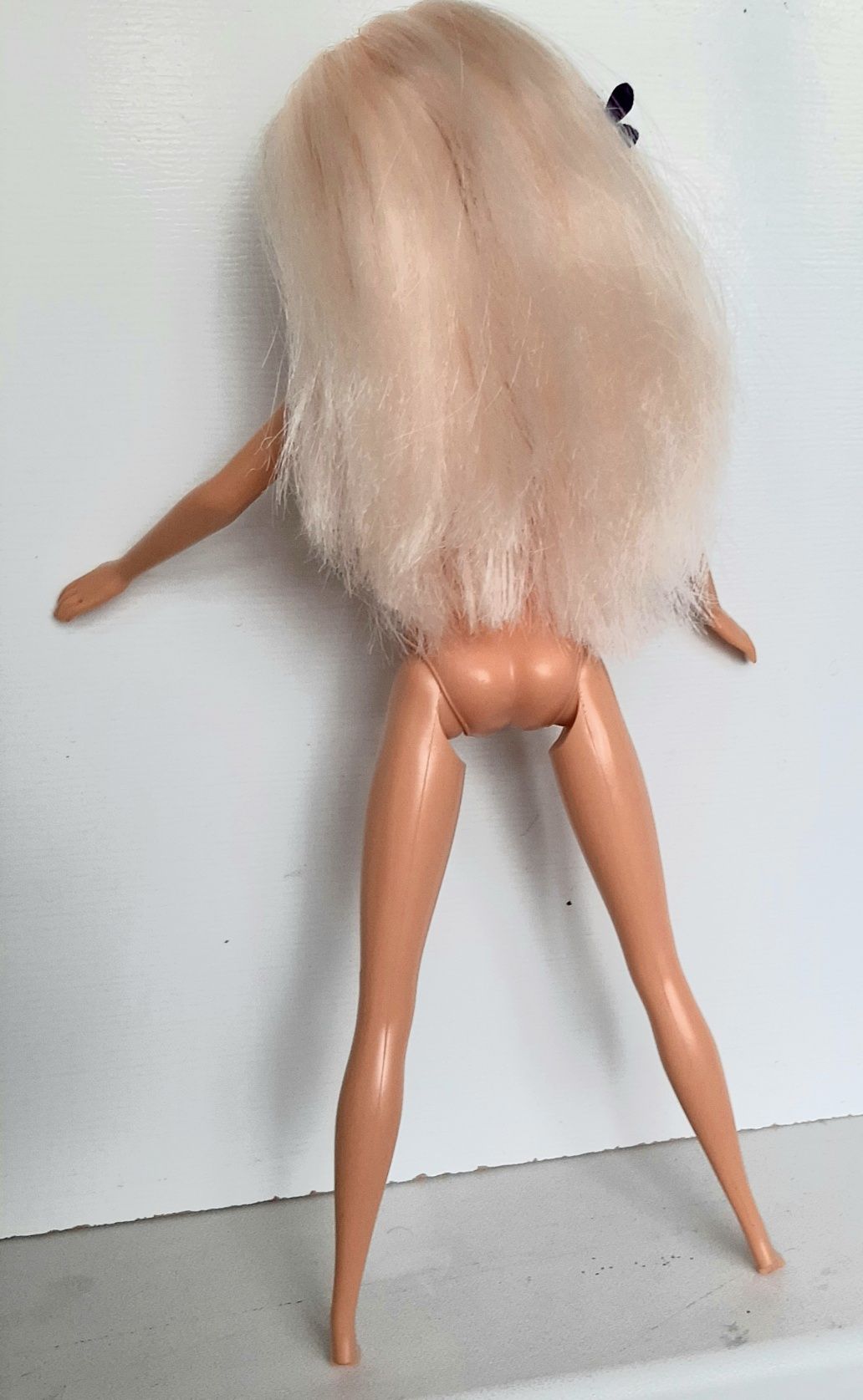 Кукла Барби в платье