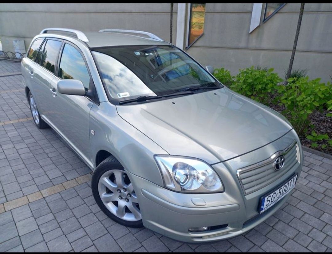 Sprzedam lub wymienić  Toyotę Avensis T25 2.0  vvti