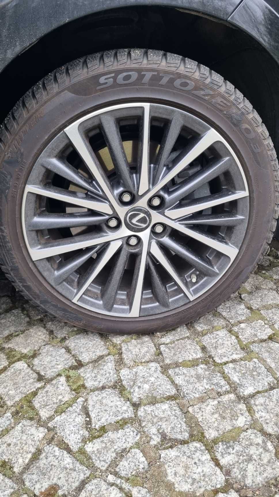 Oryginalne Koła Lexus ES 235/45/18 Opony zimowe Pirelli sottozero 2023