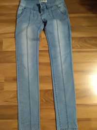 Spodnie dżinsowe, biodrówki
