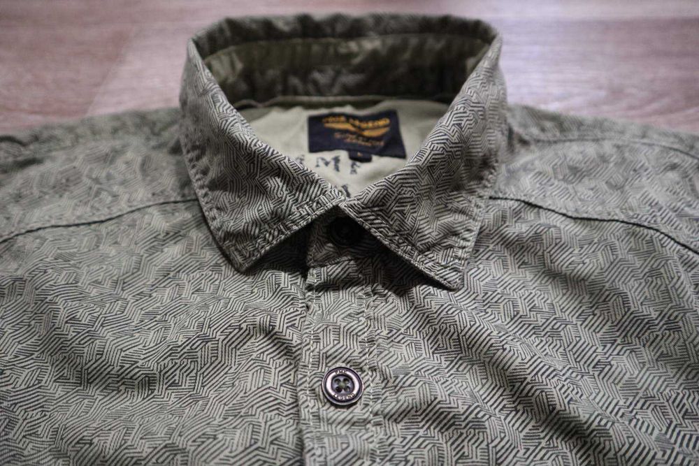 Фірмова чоловіча сорочка з довгим рукавом, розмір L