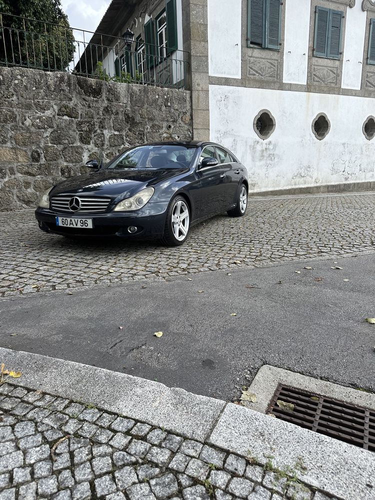 Mercedes CLS 320, Impecável