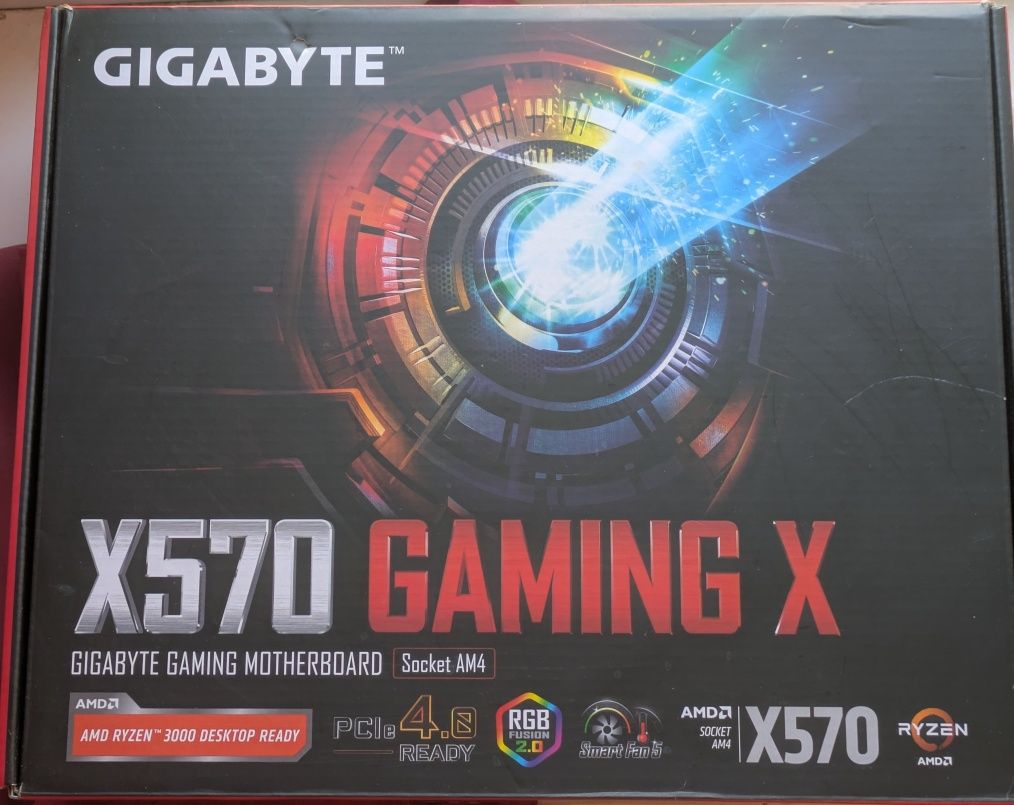 Материнська плата Gigabyte X570 Gaming X