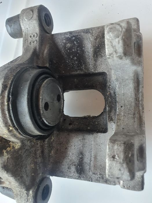 Volvo v50 s40 c70 c30 zacisk tył