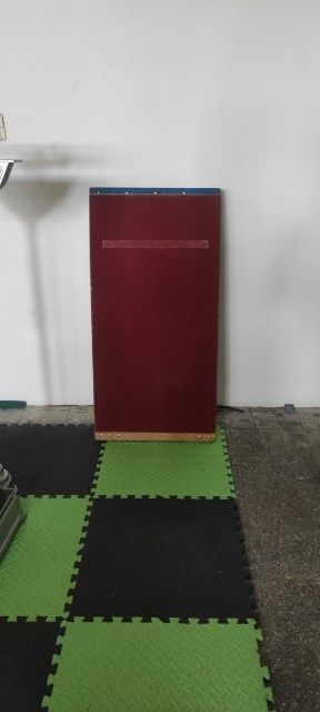 Skrzynia gimnastyczna regulowana wraz z odskocznią