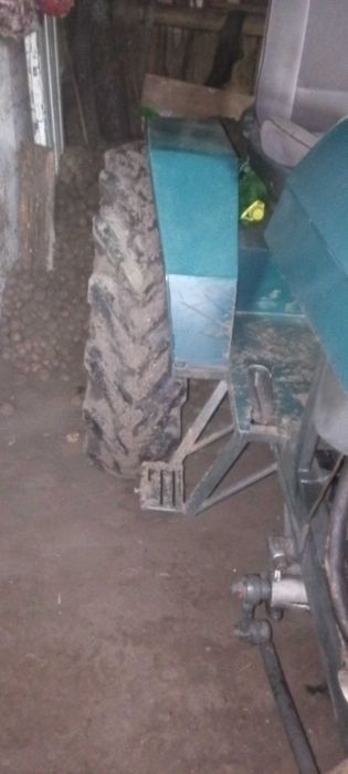 Продам саморобний трактор.