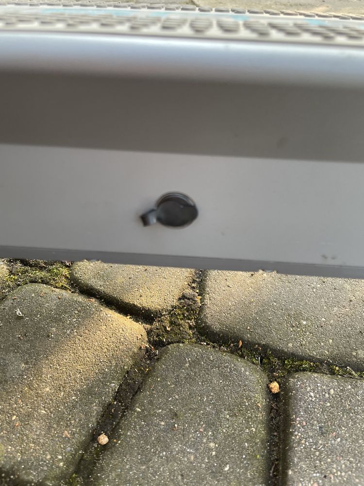 Hulajnoga elektryczna motus na gwarancji.