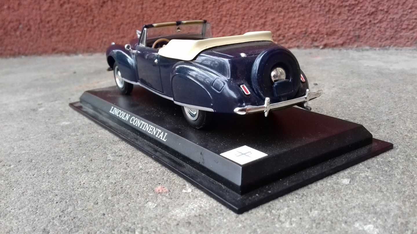 Lincoln Continental 1:43