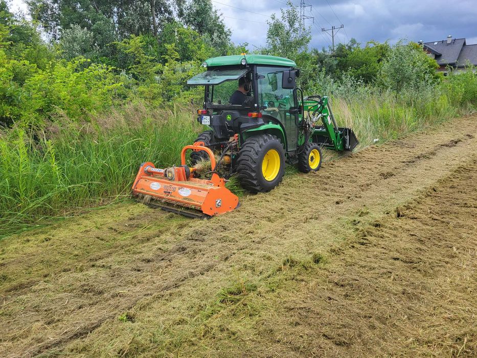 Koszenie terenów zielonych, nieużytków, zarośli, czyszczenie terenu.