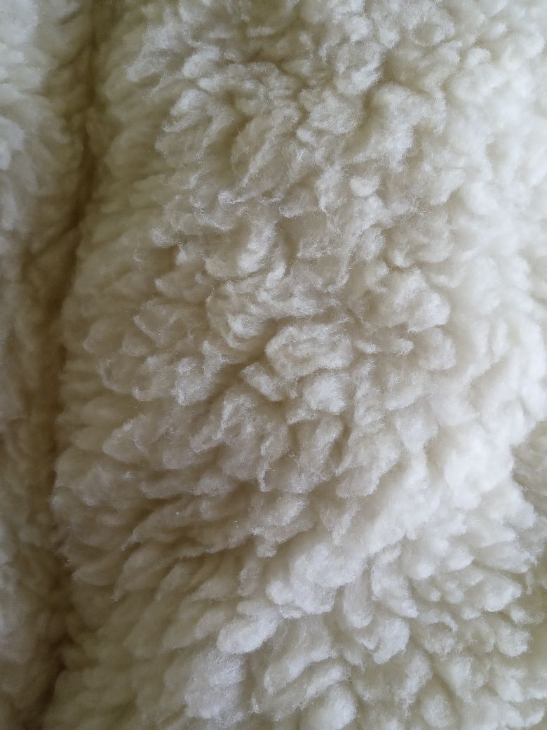 Одеяло из овечьей шерсти с подушкой