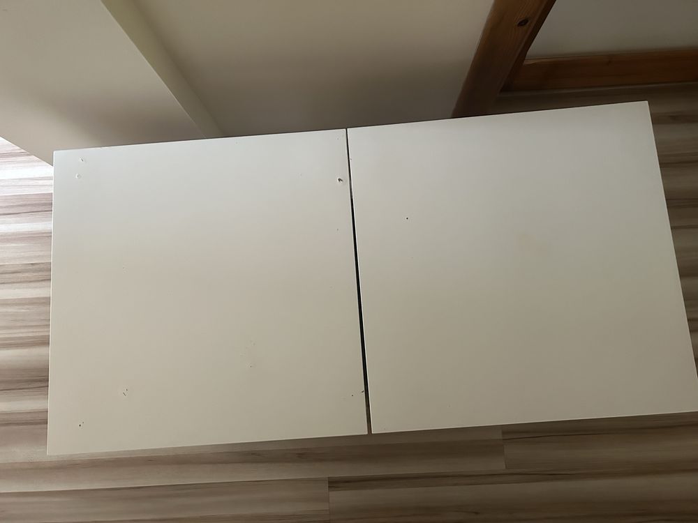 Meble do pokoju/sypialni