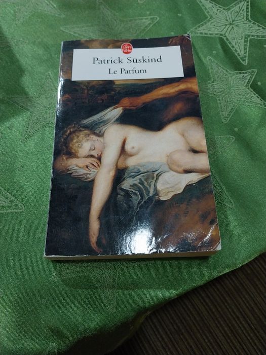 Le parfum . Portes incluídos