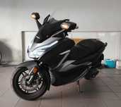 Honda forza 300cc
