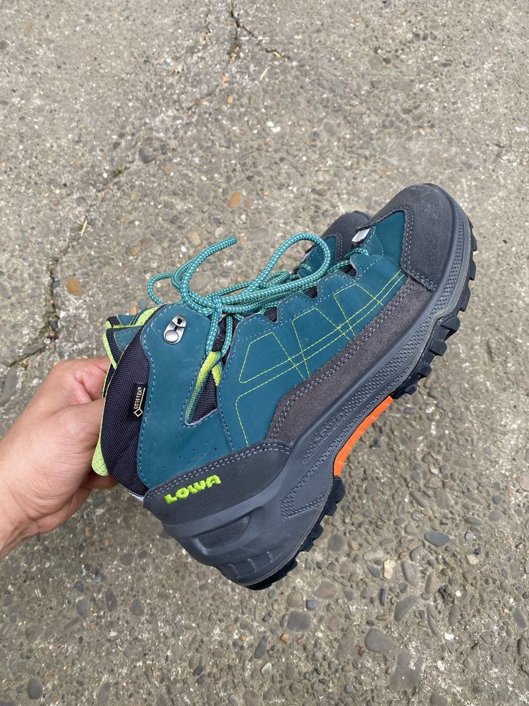 Ботинки Lowa gore tex