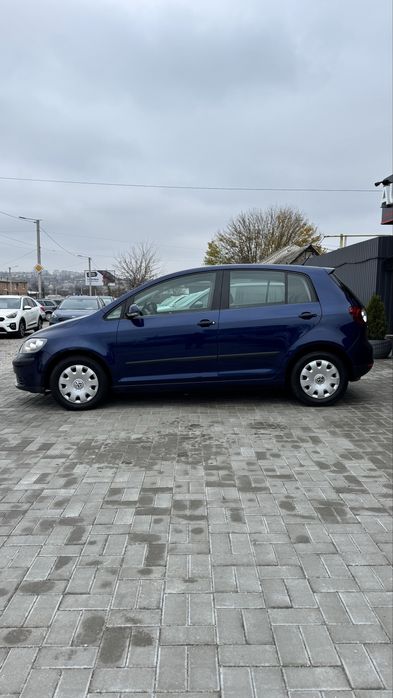 Volkswagen Golf Plus Фольксваген Гольф Плюс  2006р 1.6 MPI бенз 5МКПП