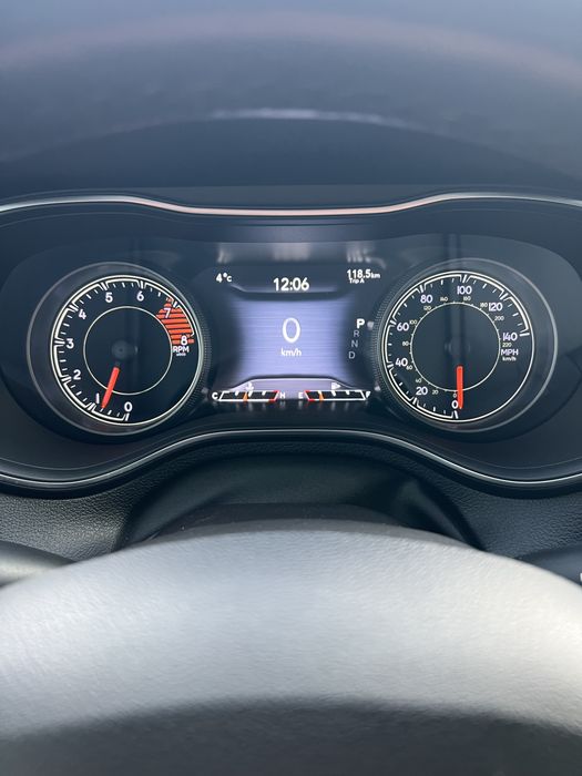 Jeep Cherokee 2019 3,2 Газ/бенз