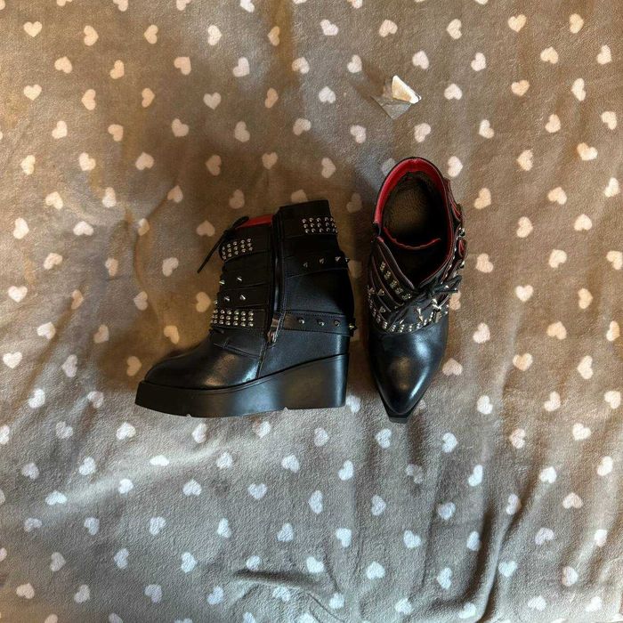 Шкіряні туфлі, вживані