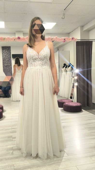 Elegancka suknia ślubna