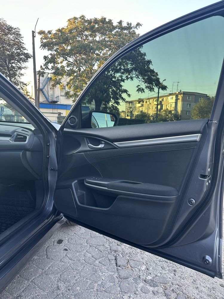 Honda civic X 16 рік готова до будь-яких перевірок