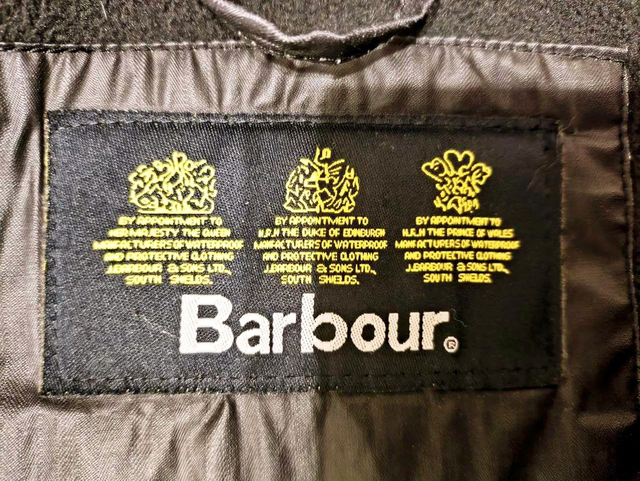 Куртка barbur, в гарному стані, з просоченням