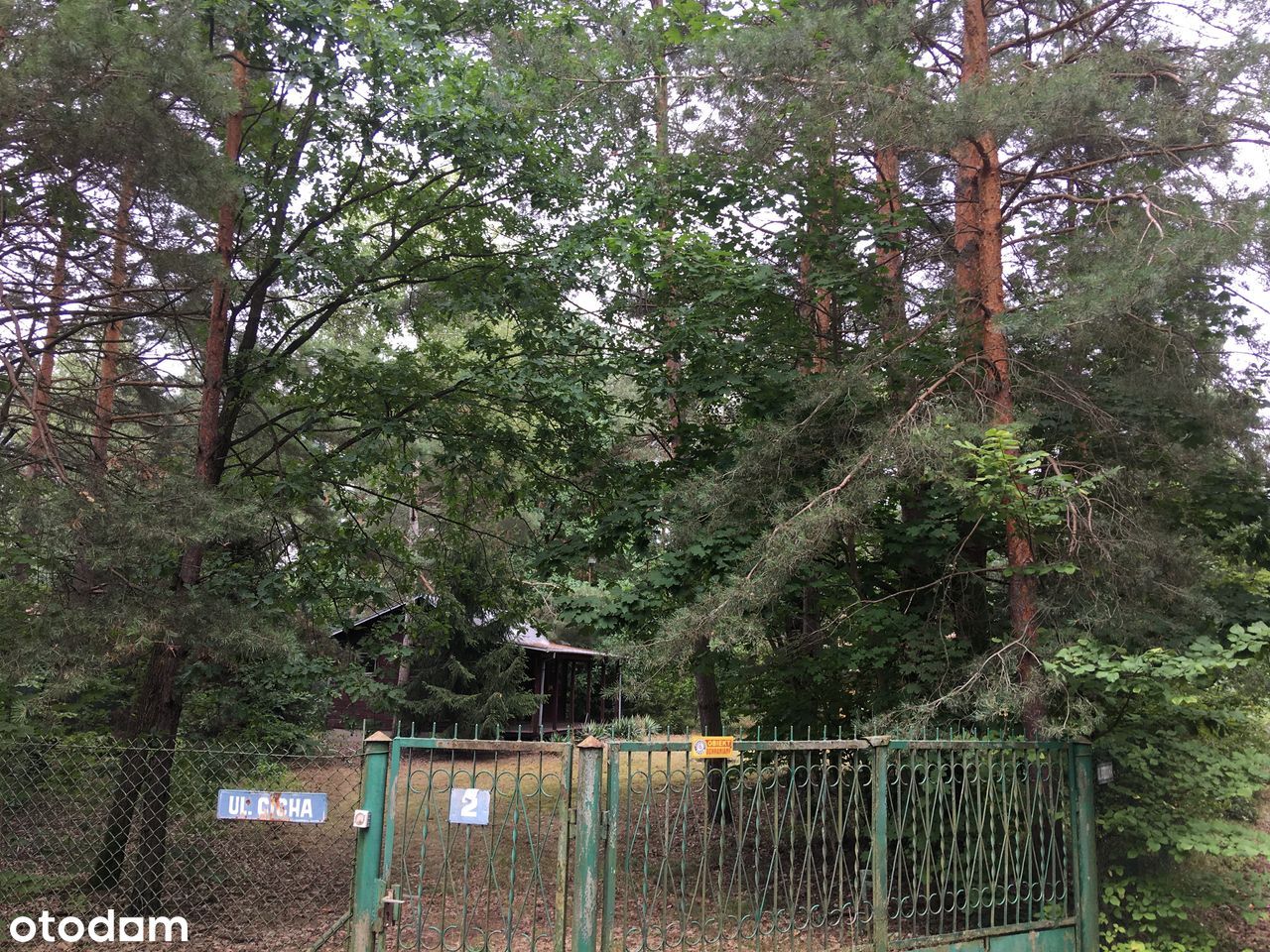 Działka budowlana z domem letniskowym – Brzeźce gm. Białobrzegi 911 m²