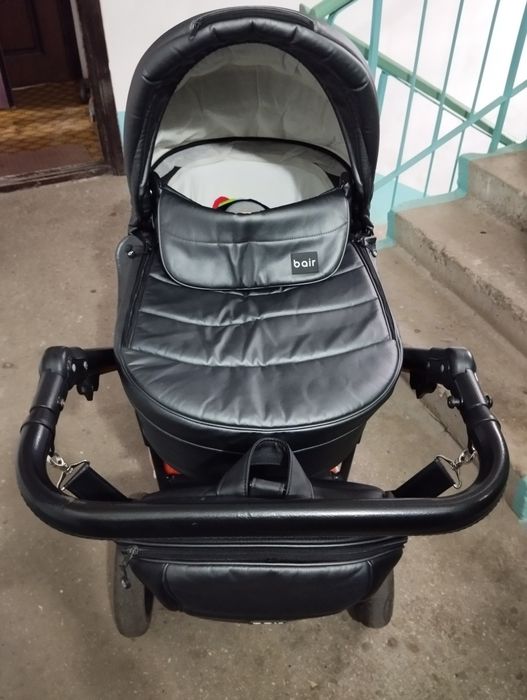 Продам коляску 2в1