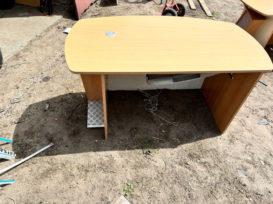 Biurka Stoliki różne rodzaje i wymiary