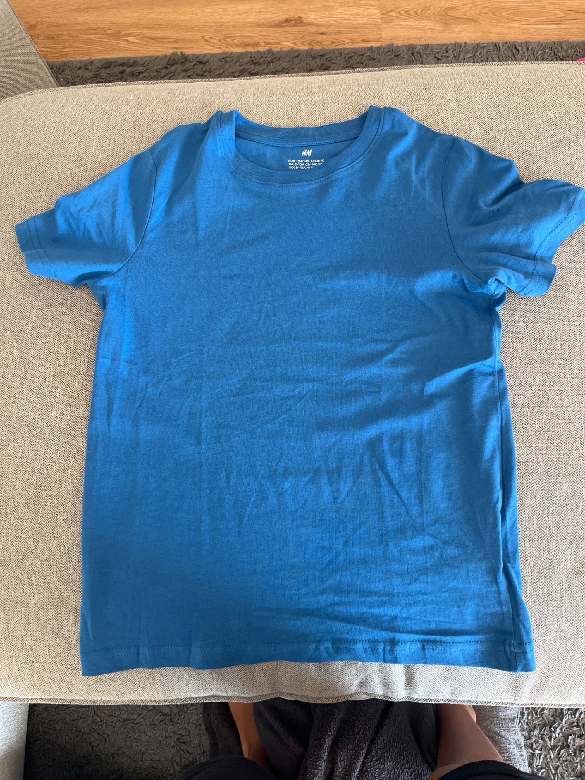 T-shirt azul muito bonita