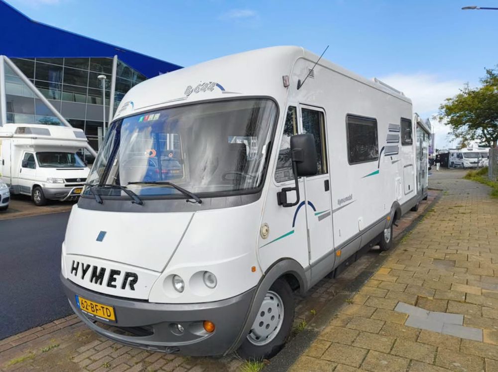 Hymer 644 de 2002, 2800JTD 128cv, c. automática, 115.000km, 6 assentos