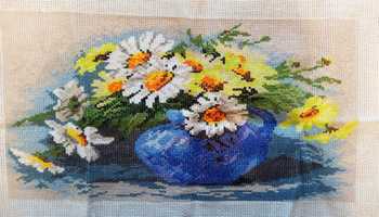 Obraz haft krzyżykowy kwiaty w wazonie 45×23