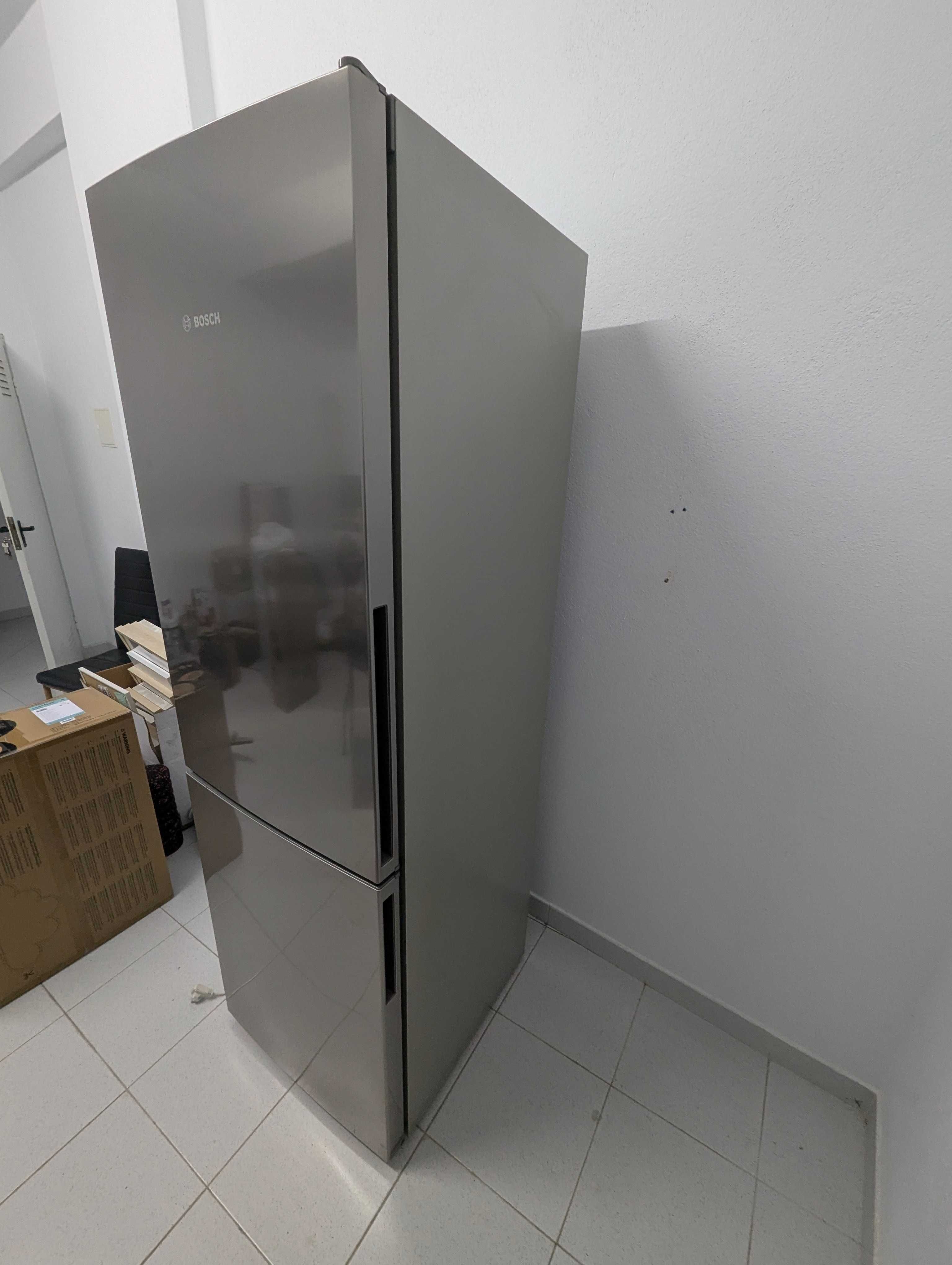 Frigorífico Combinado Bosch KGV33VL31S 291L