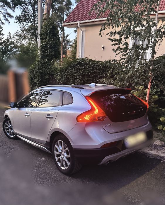 Volvo V40 Cross Country 2017