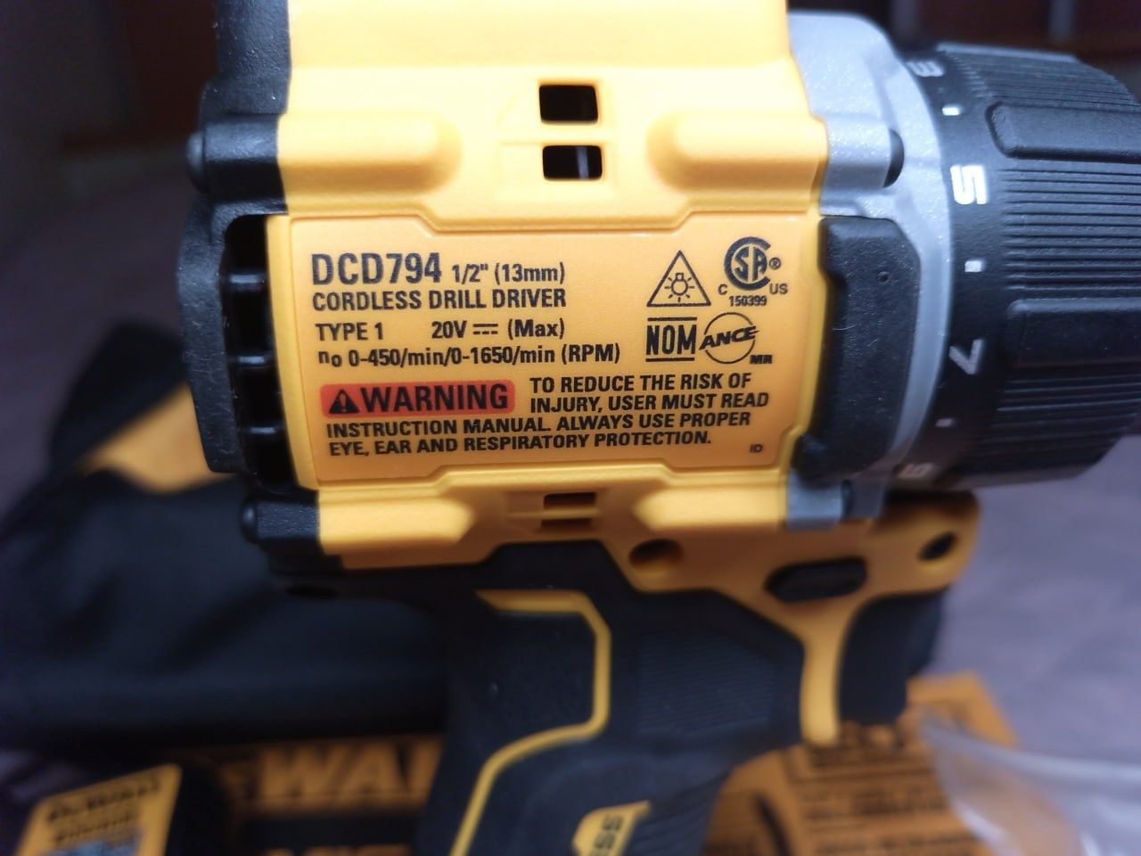 Набор Шуруповерт DEWALT DCD794D1 20V бесщеточный