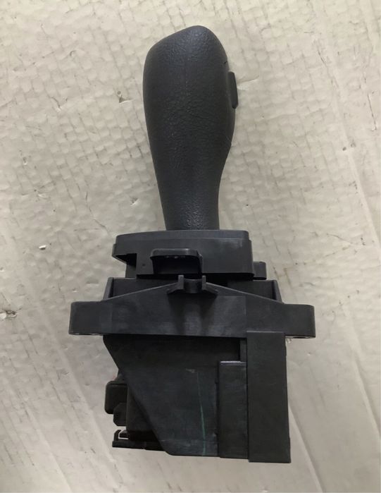 Куліса перемикання передач BMW F30