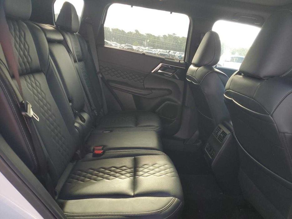 2024 Mitsubishi Outlander SEL