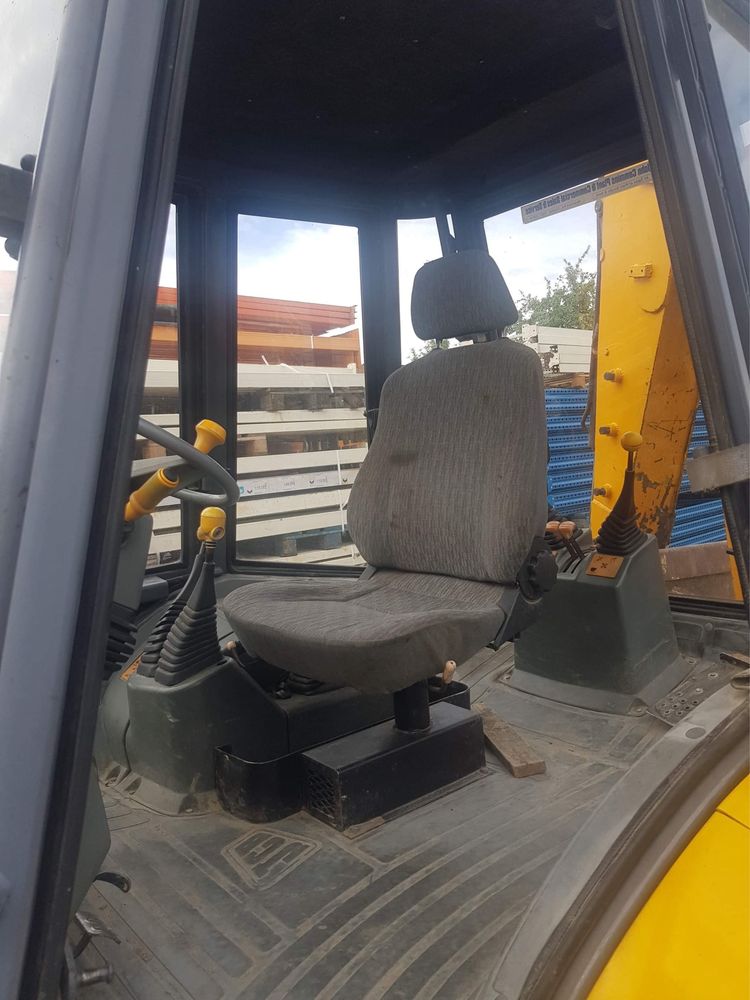 Koparko ladowarka jcb 3cx