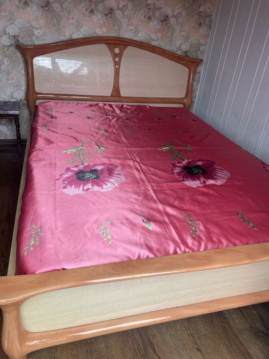 Продам комплект иьальянской мебели