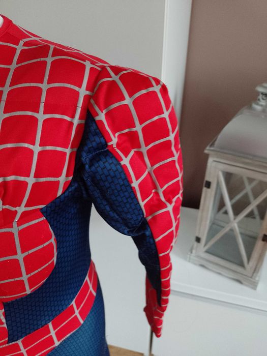 Strój karnawałowy SPIDERMAN PAJĄKA mięśnie przebranie 110/116 (1)