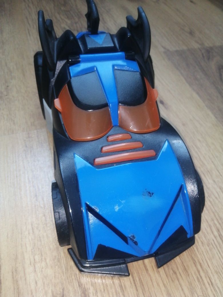 Batmobil + Figurka Batman