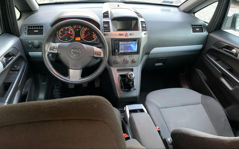 Opel Zafira B 1.9CDTi bardzo ładny stan! 6 biegów-7 osób! Zamiana