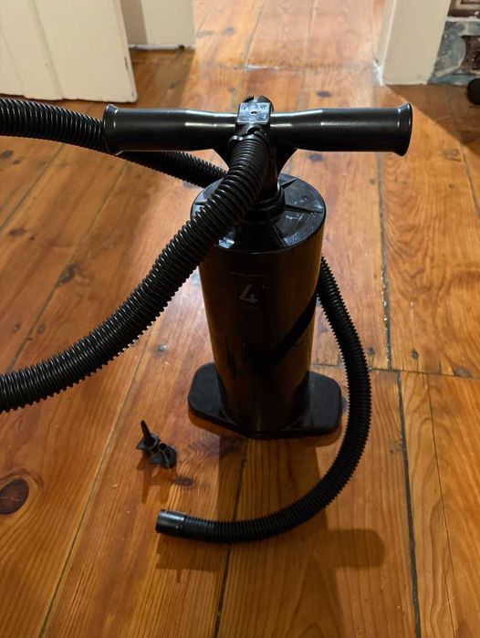 Bomba de pé Quechua