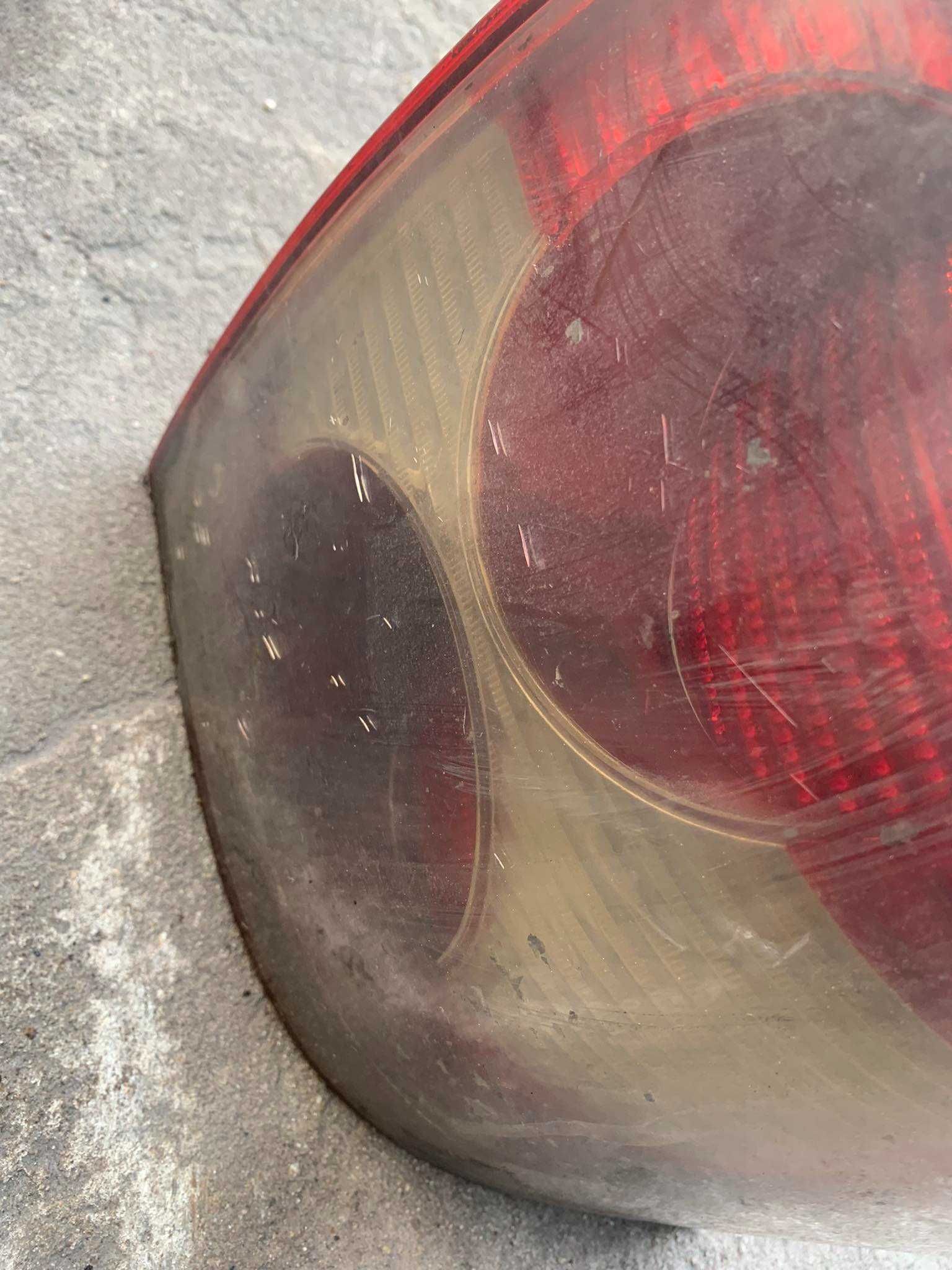 lampa prawy tył prawa tylna vw volkswagen passat b5 fl lift kombi