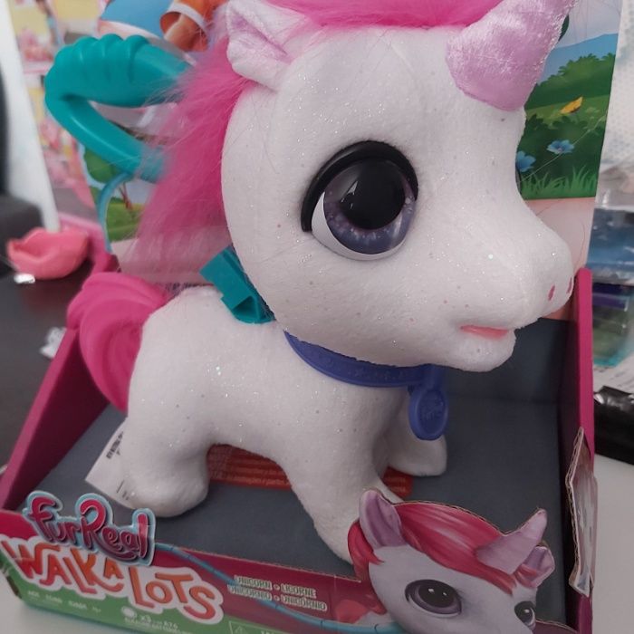 Интерактивный единорог на поводкеFurReal Unicorn Friends Walkalots