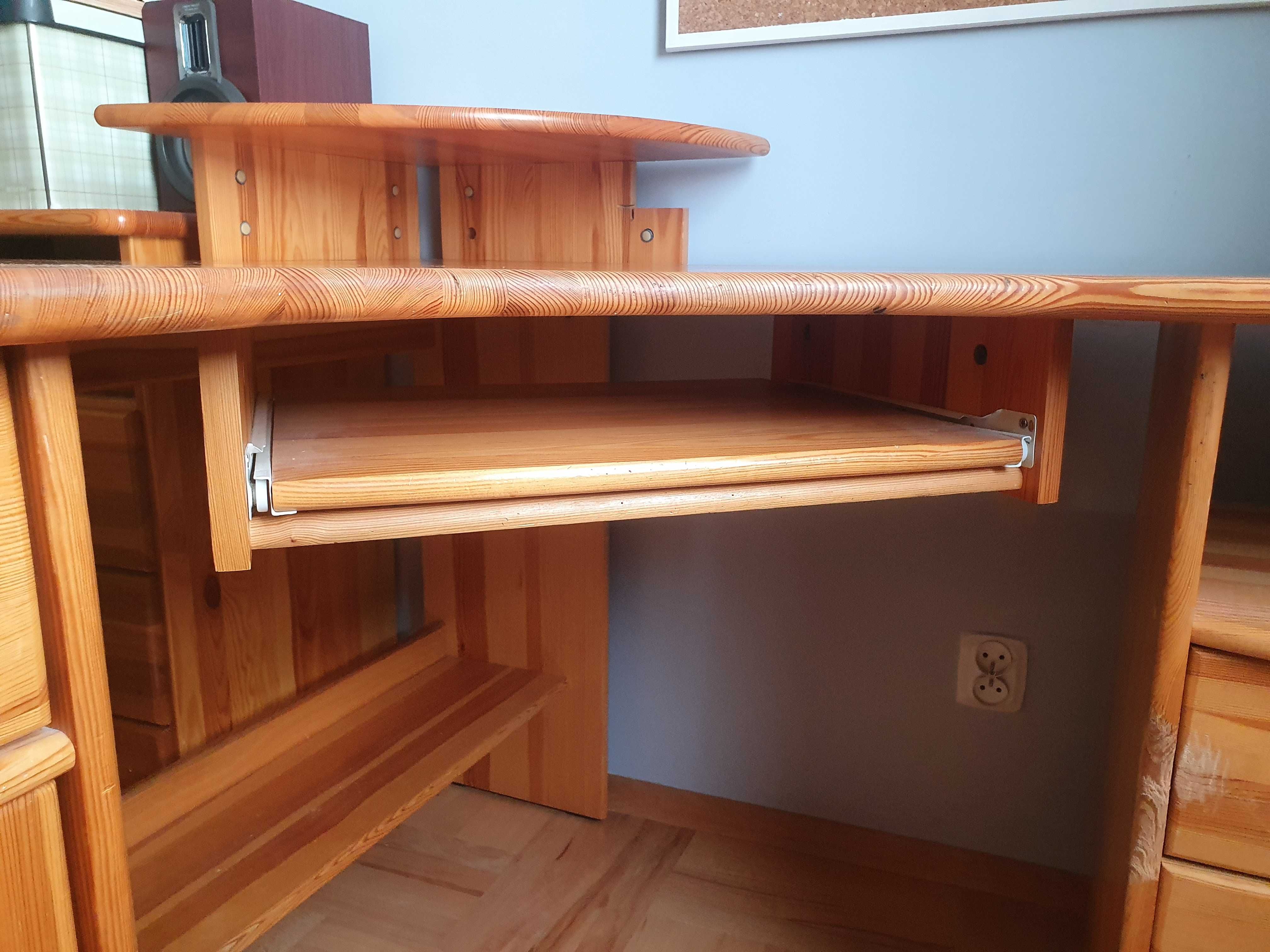 Drewniane sosnowe narozne biurko