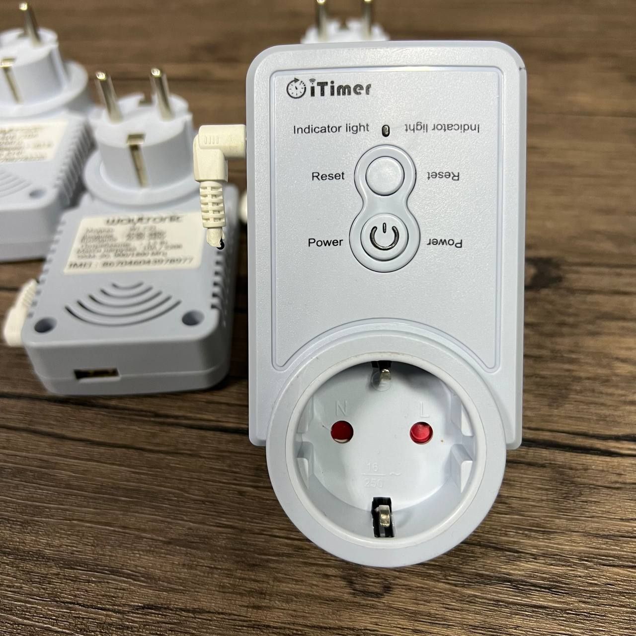 iTimer GSM розетка з датчиком температури та керуванням через смс