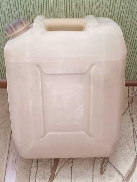 Канистра пластикPiesteritz Германия   б/у 30литров