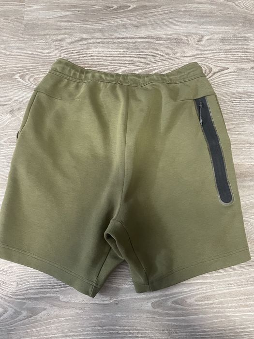 Шорти Nike Tech Fleece