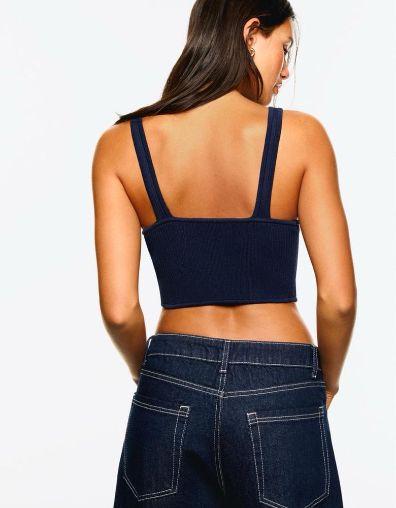 Будь-який топ bershka 300 грн