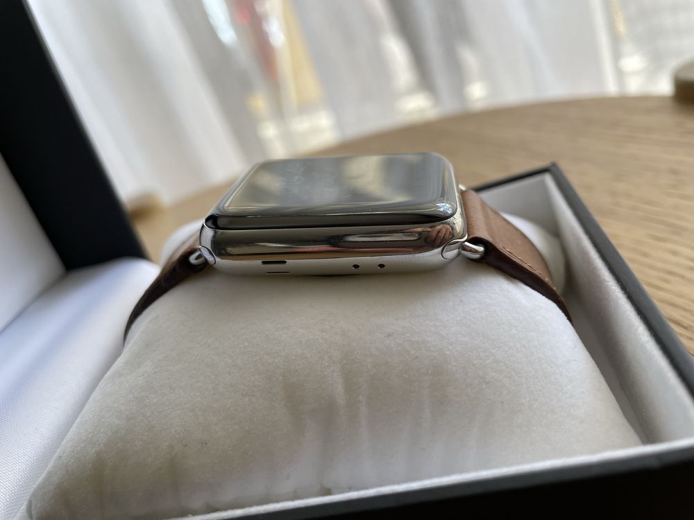 Apple Watch seria 2 - rozm. 42, stal, szkło szafirowe.