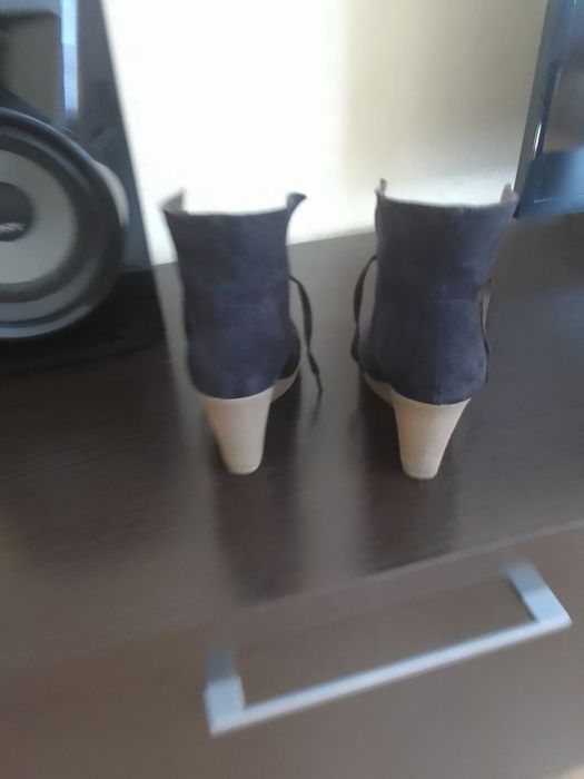 Жіночі зимові ботінки